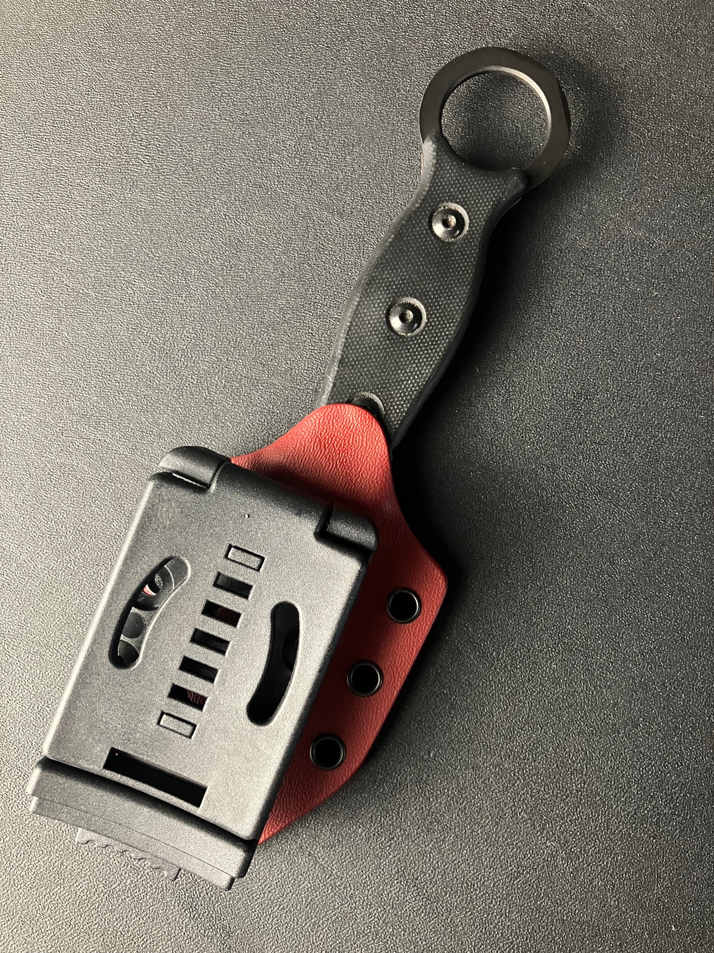 πͺ Custom Kydex Sheath for the TOPS ICE Dagger β Black & Blood Red Beast Mode! ππ₯